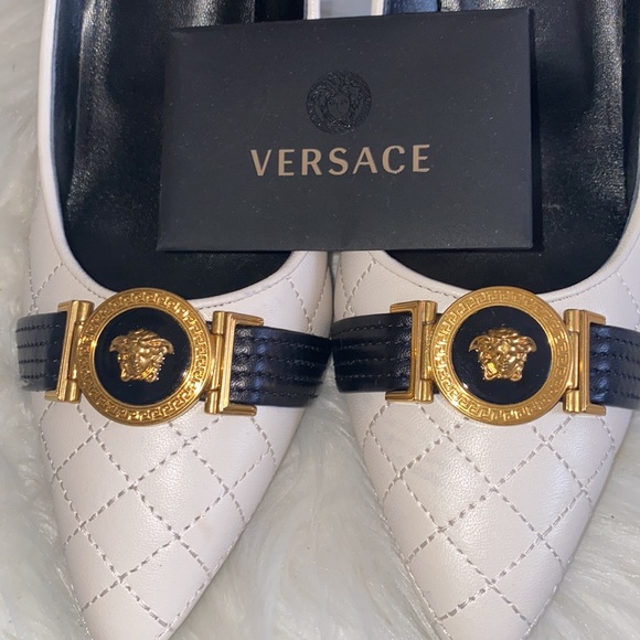Versace white pump - Picture 2 of 5